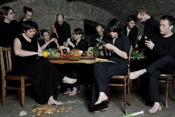Porri, cipolle, sedano e carote, in scena a Como 'The vegetable orchestra' /Video Porri, cipolle, sedano e carote, in scena a Como 'The vegetable orchestra' /Video